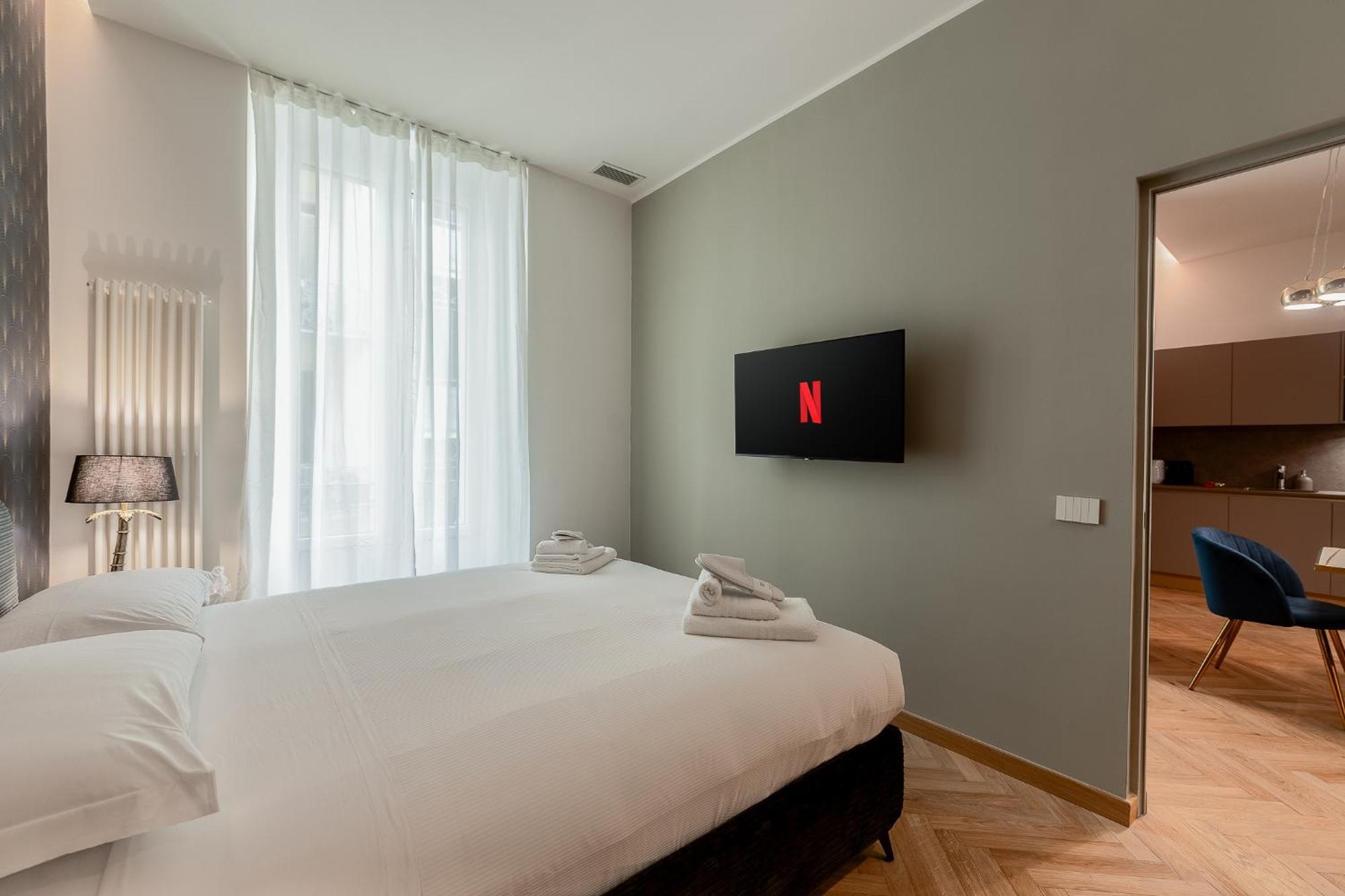 Luxury Apartment - Near Stazione Centrale Milão Exterior foto