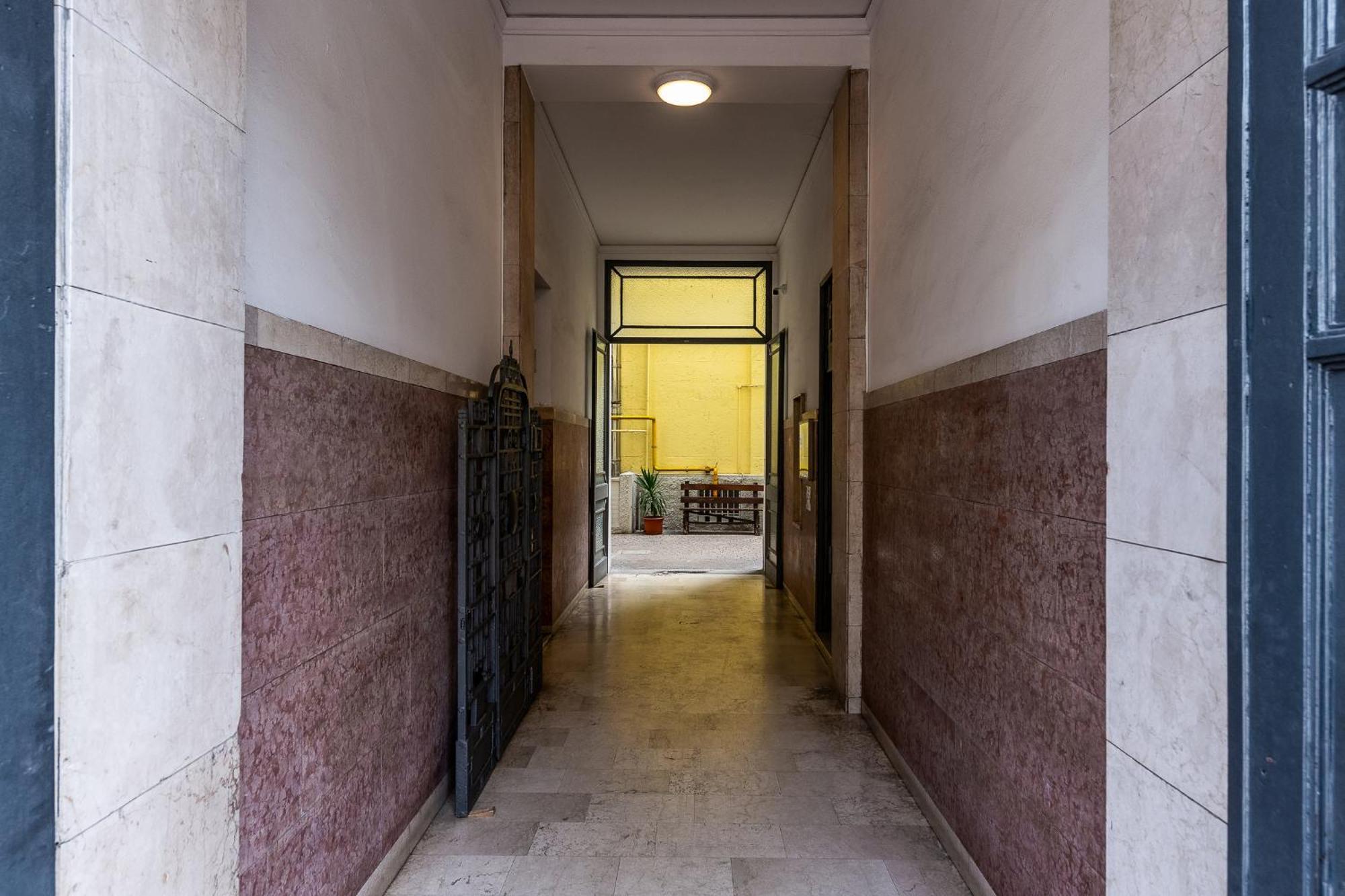 Luxury Apartment - Near Stazione Centrale Milão Exterior foto