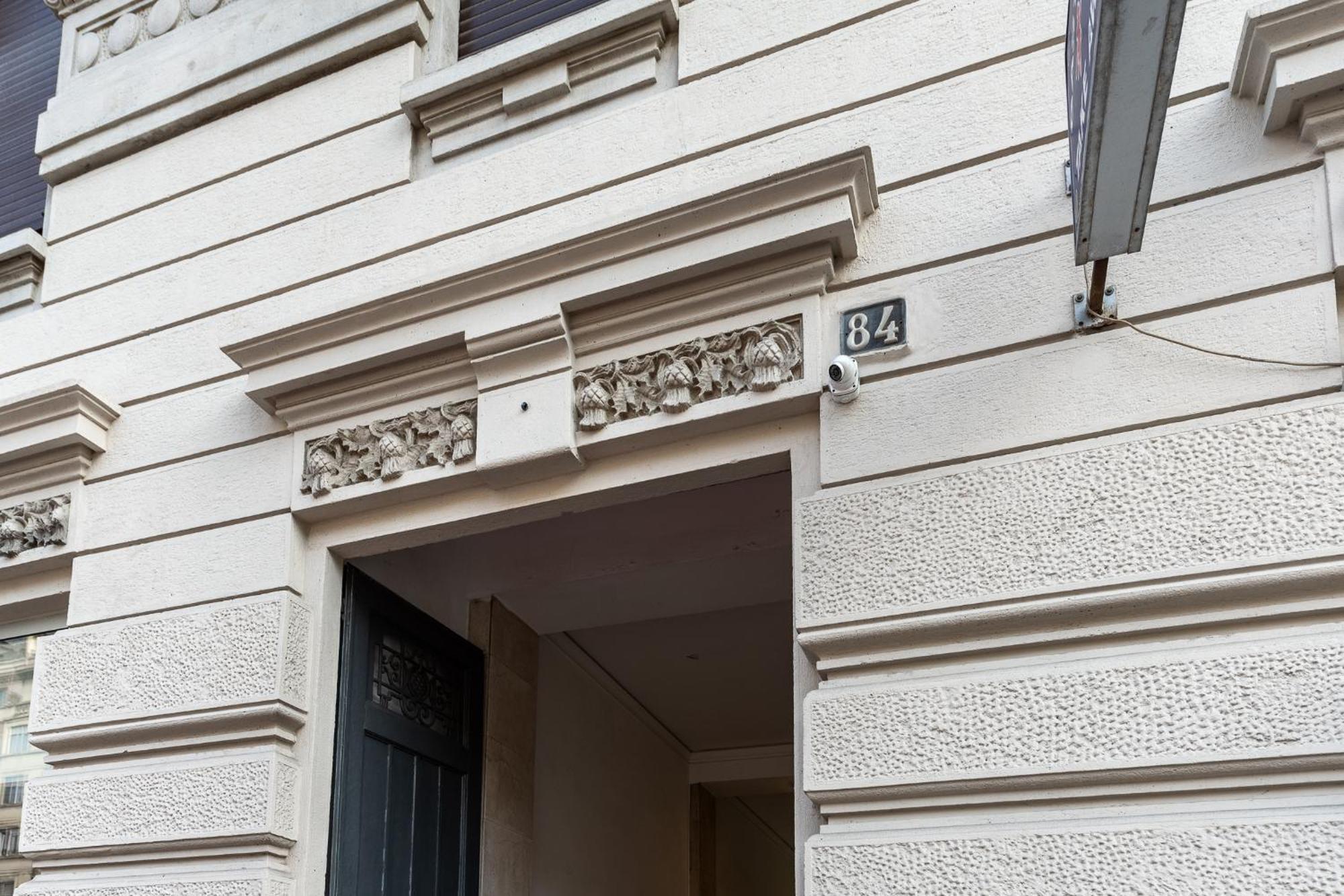 Luxury Apartment - Near Stazione Centrale Milão Exterior foto